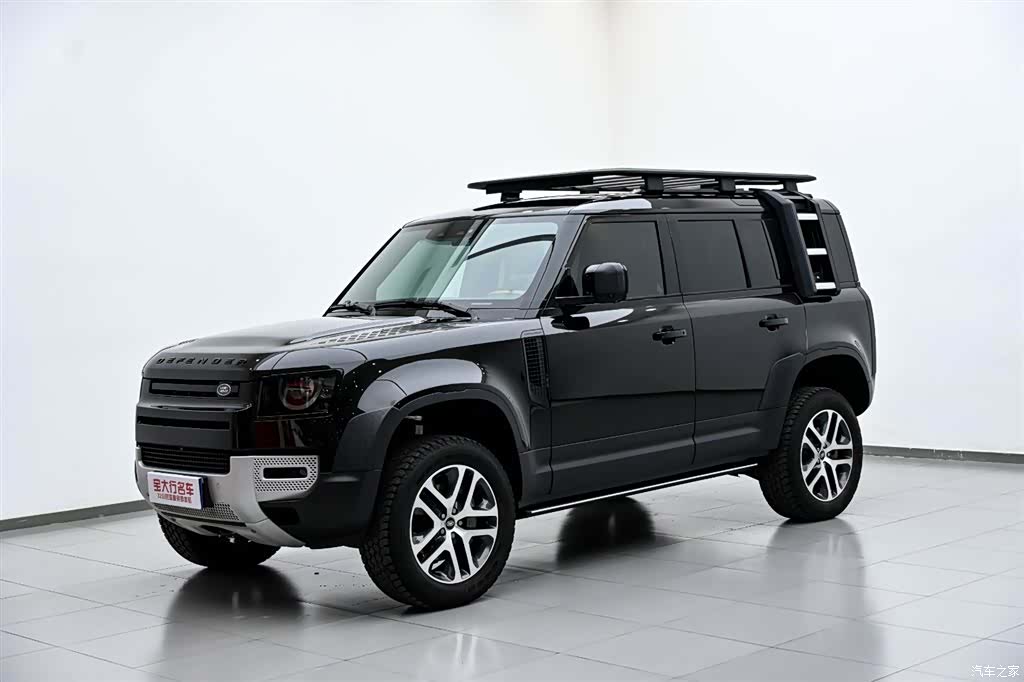 Land Rover Defender, 2024 2