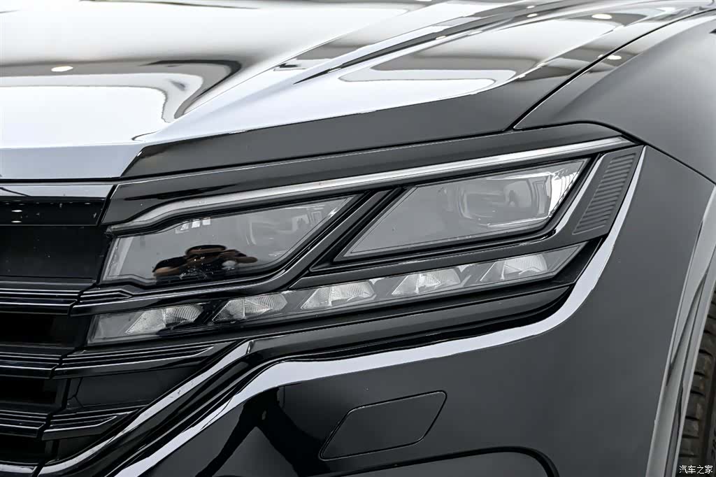 Volkswagen Touareg, 2023 10