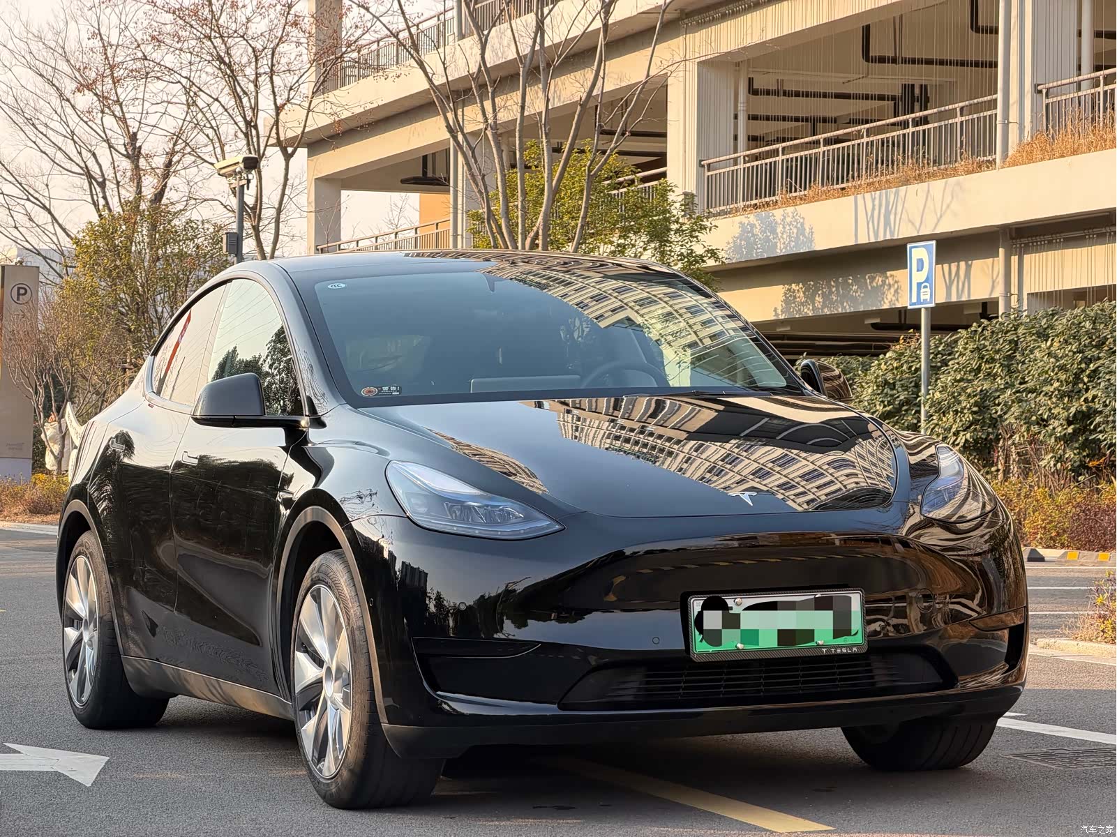 Tesla Model Y, 2022 3