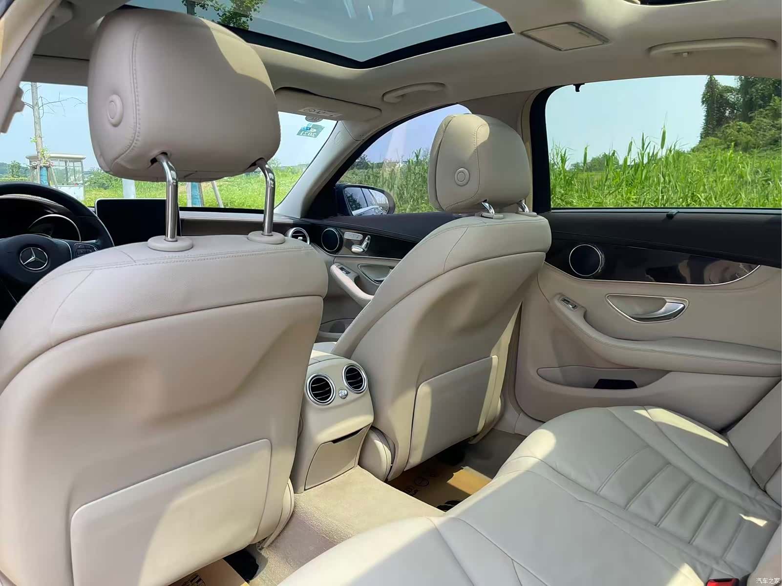 Mercedes-Benz C-Class, 2015 15