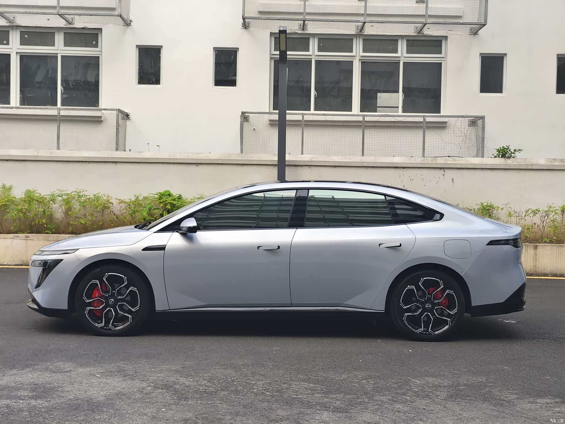Nissan N7, 2025 4