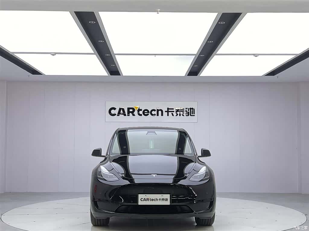 Tesla Model Y, 2024 8