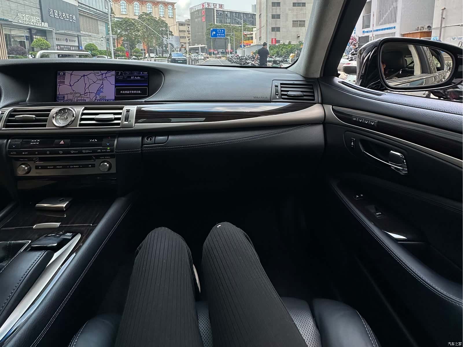 Lexus LS, 2013 3