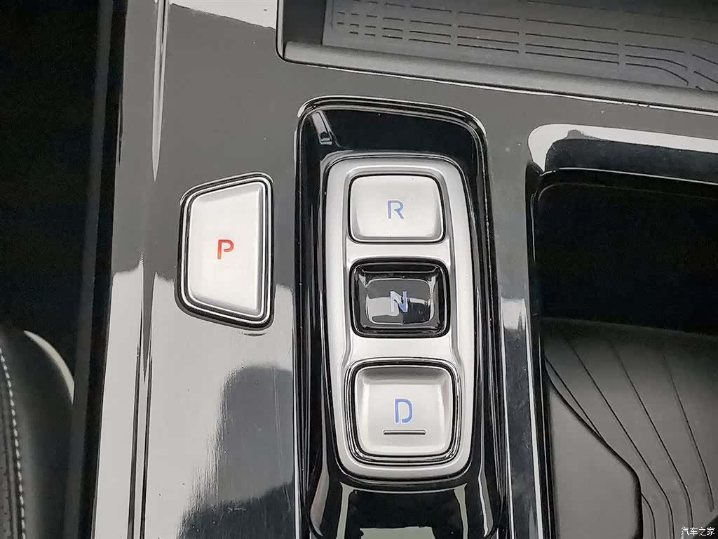 Hyundai Custo, 2024 13