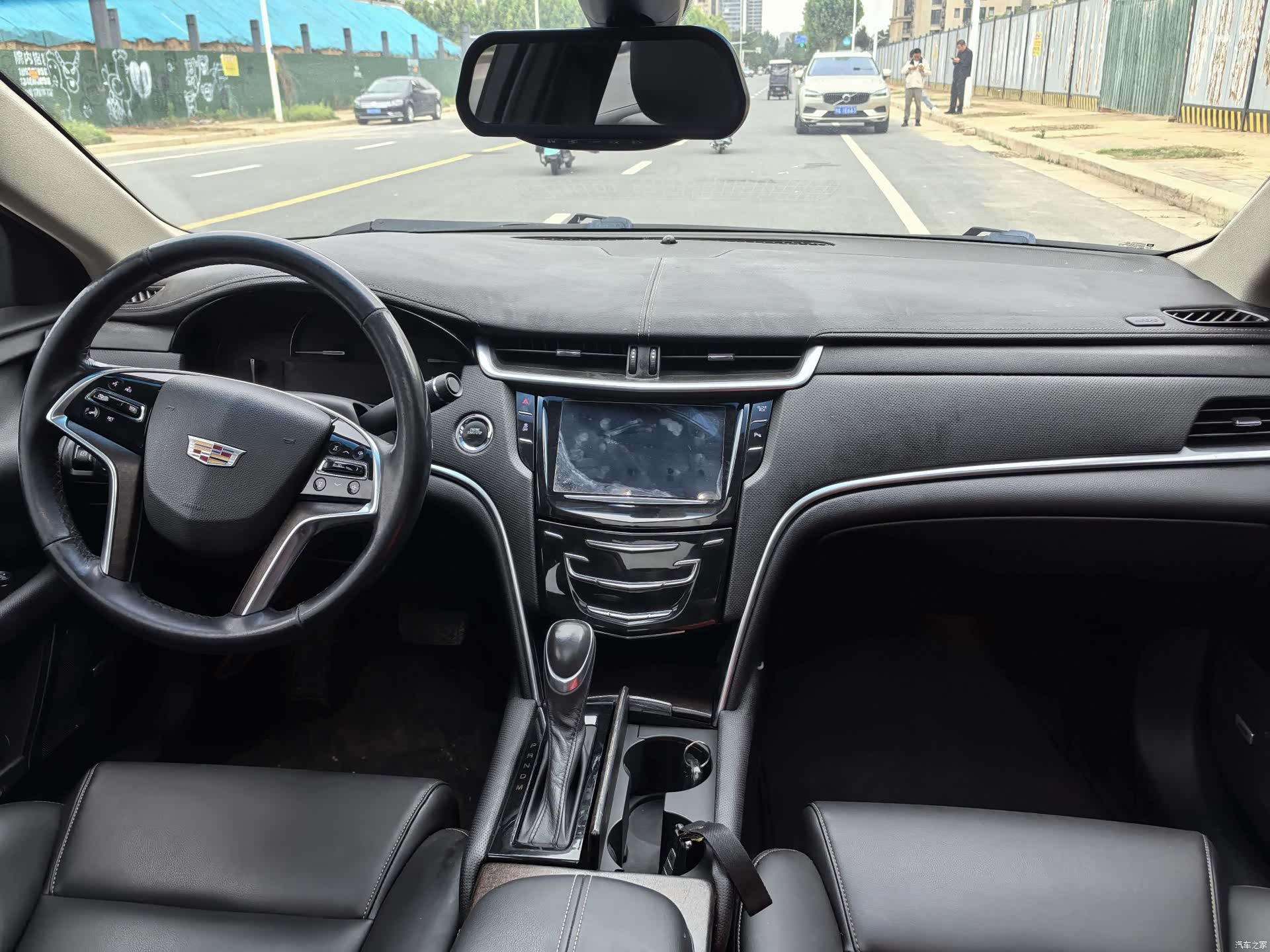 Cadillac XTS, 2018 2