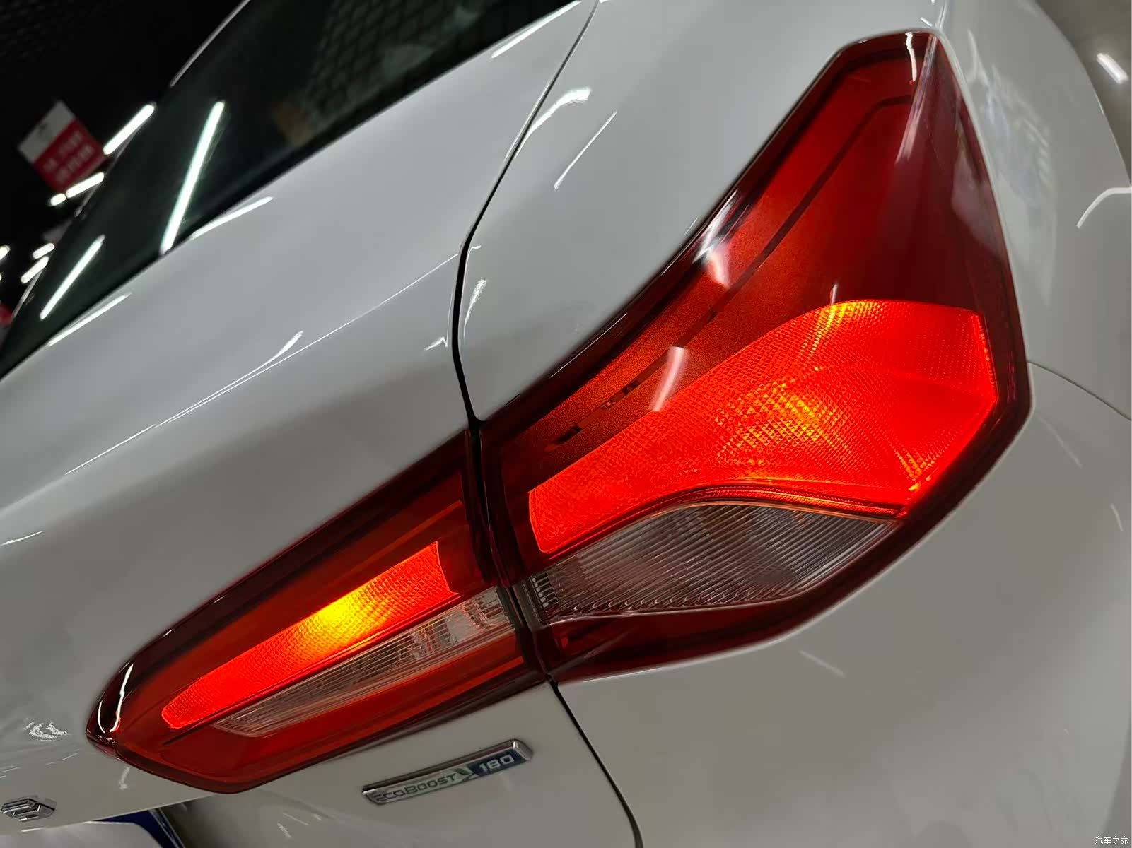 Ford Focus, 2019 13