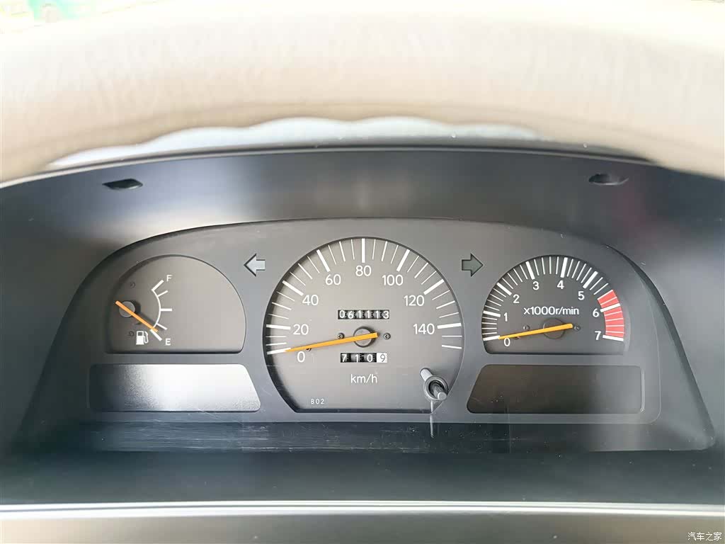 Toyota Coaster, 2011 7