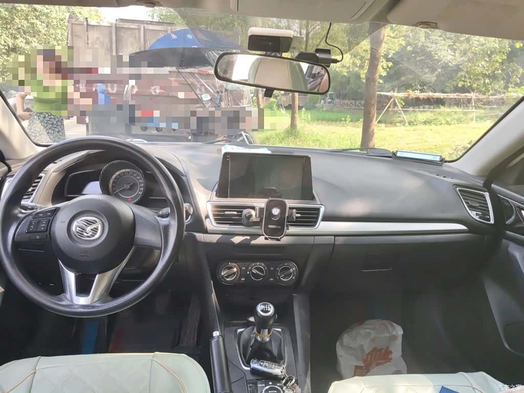 Mazda Mazda3, 2016 19