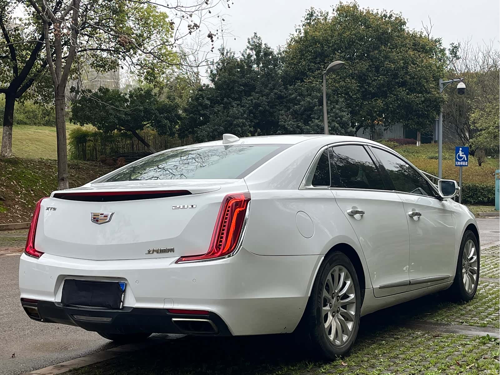 Cadillac XTS, 2018 7