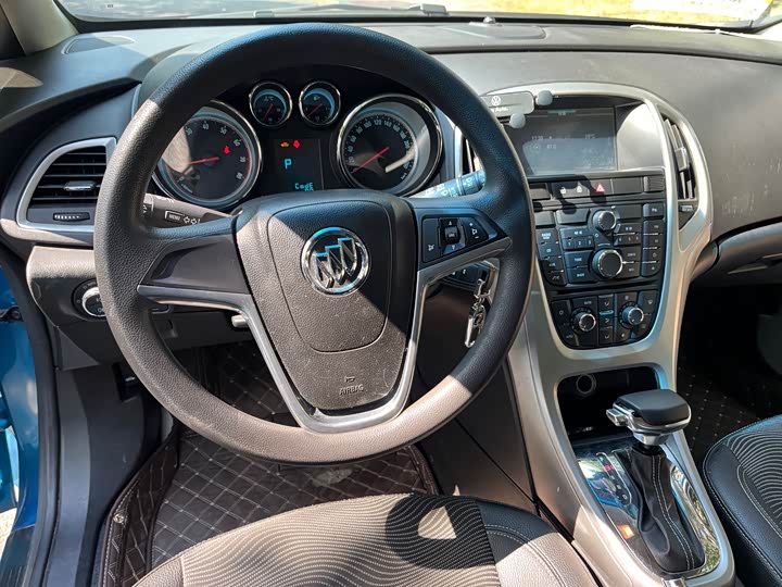 Buick Excelle GT 2014 XT 1.6L АКПП shi shang ban
