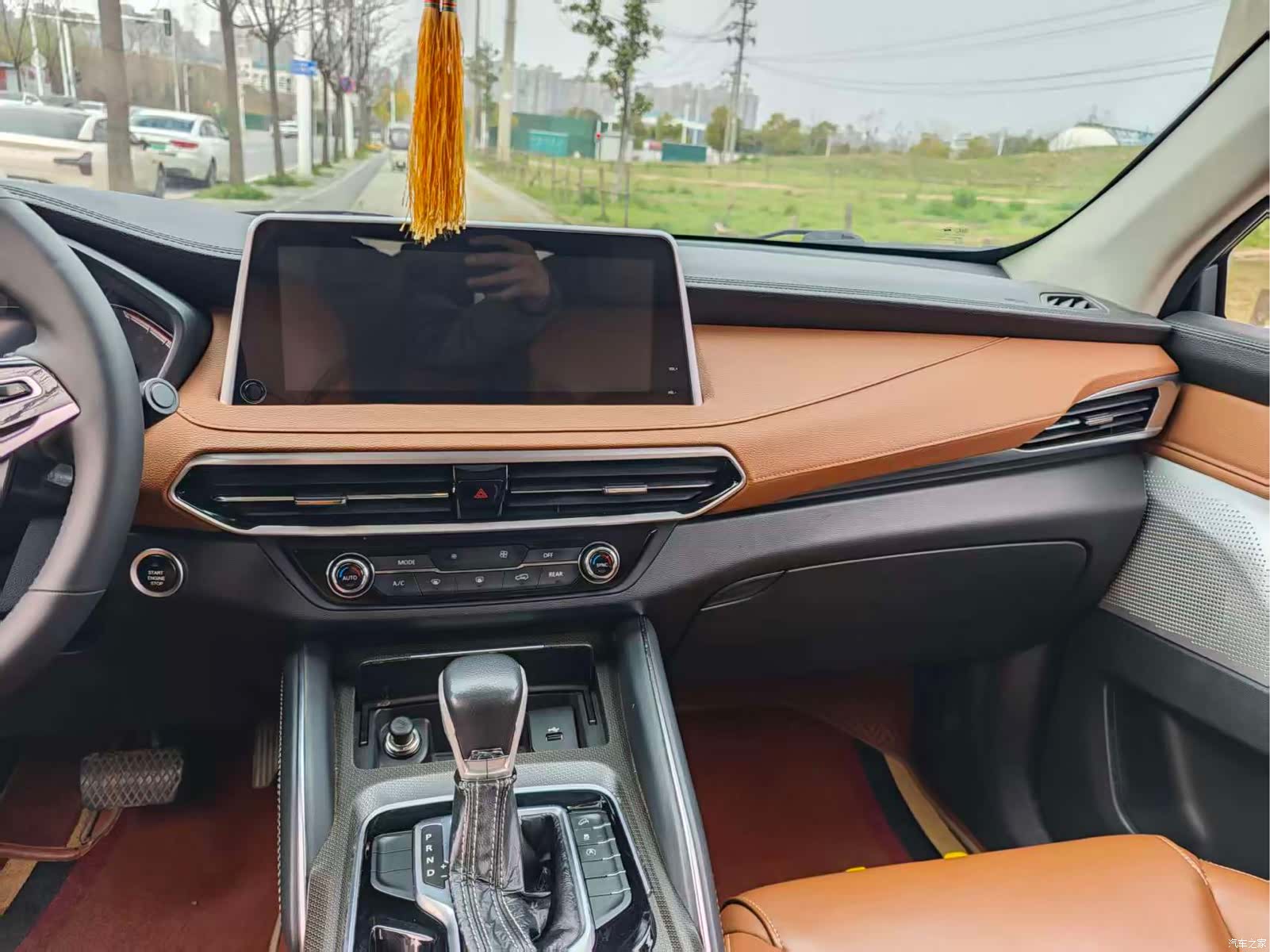 Maxus D90, 2019 14