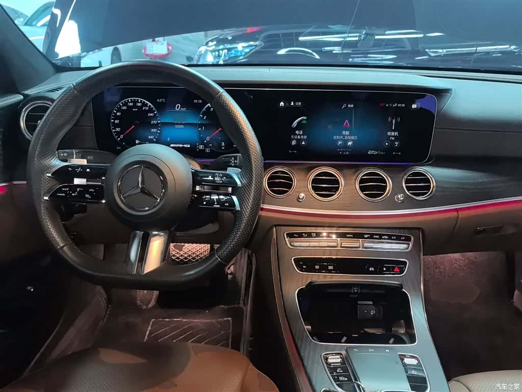 Mercedes-Benz E-Class, 2023 12