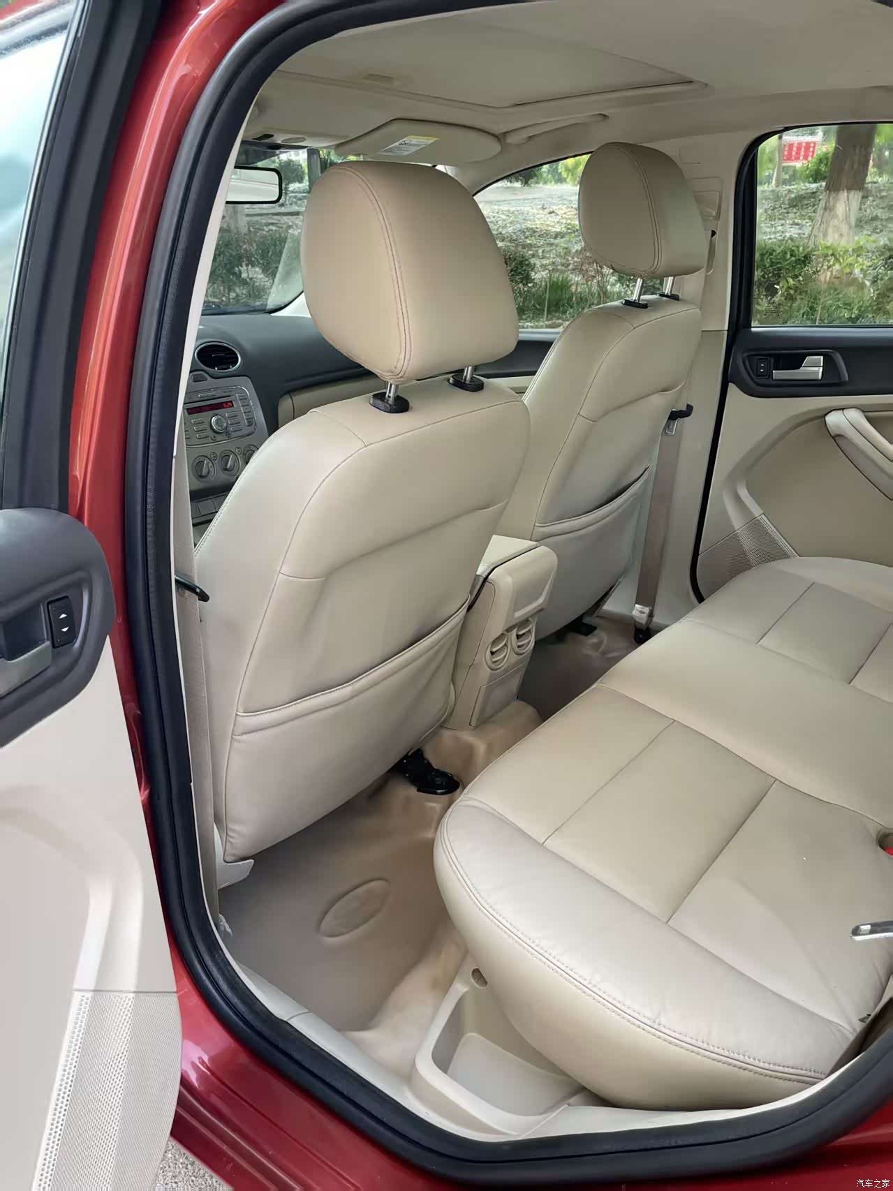 Ford Focus, 2011 все фото