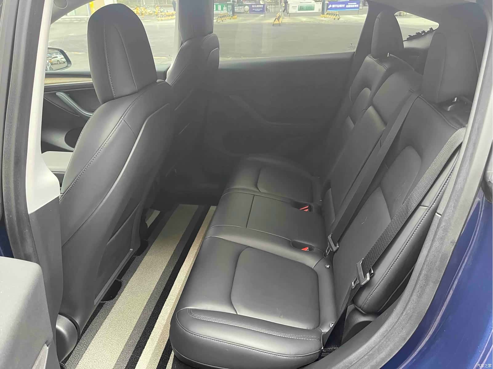 Tesla Model Y, 2021 11