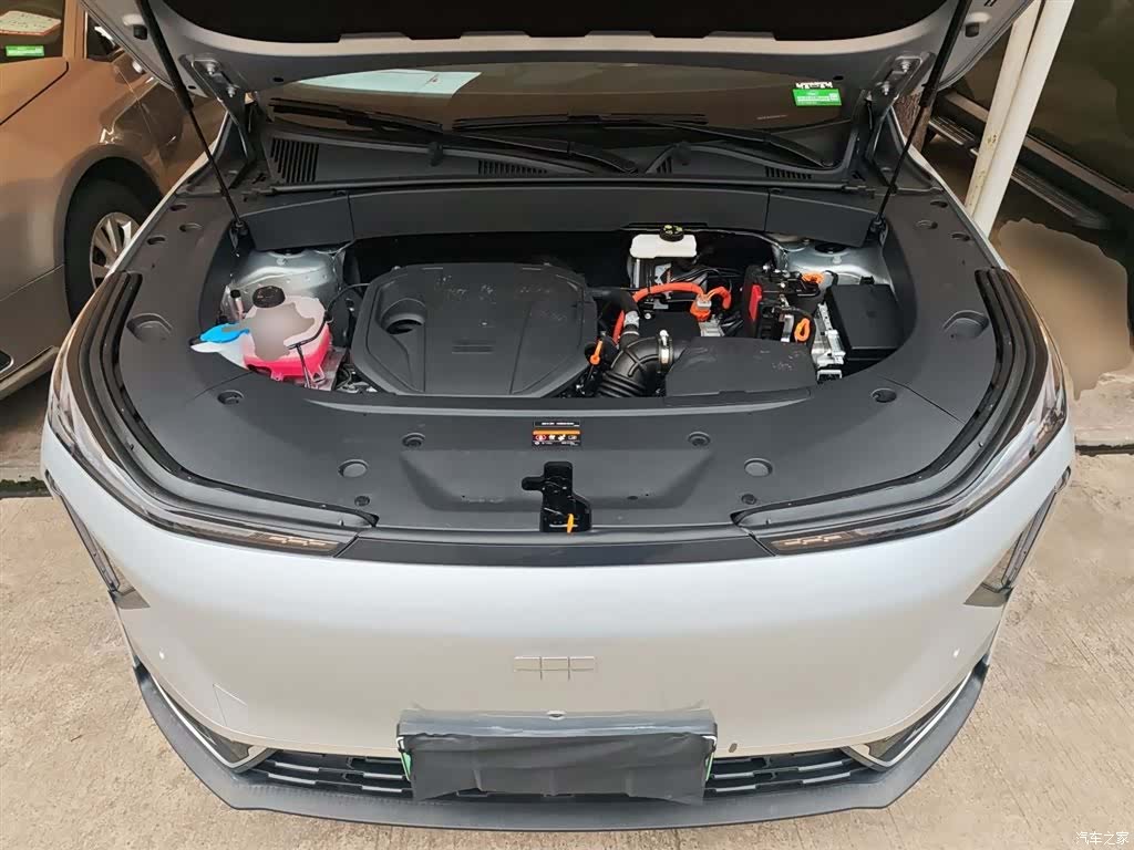 Geely Galaxy L7, 2025 20