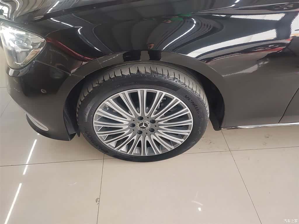 Mercedes-Benz E-Class, 2022 25