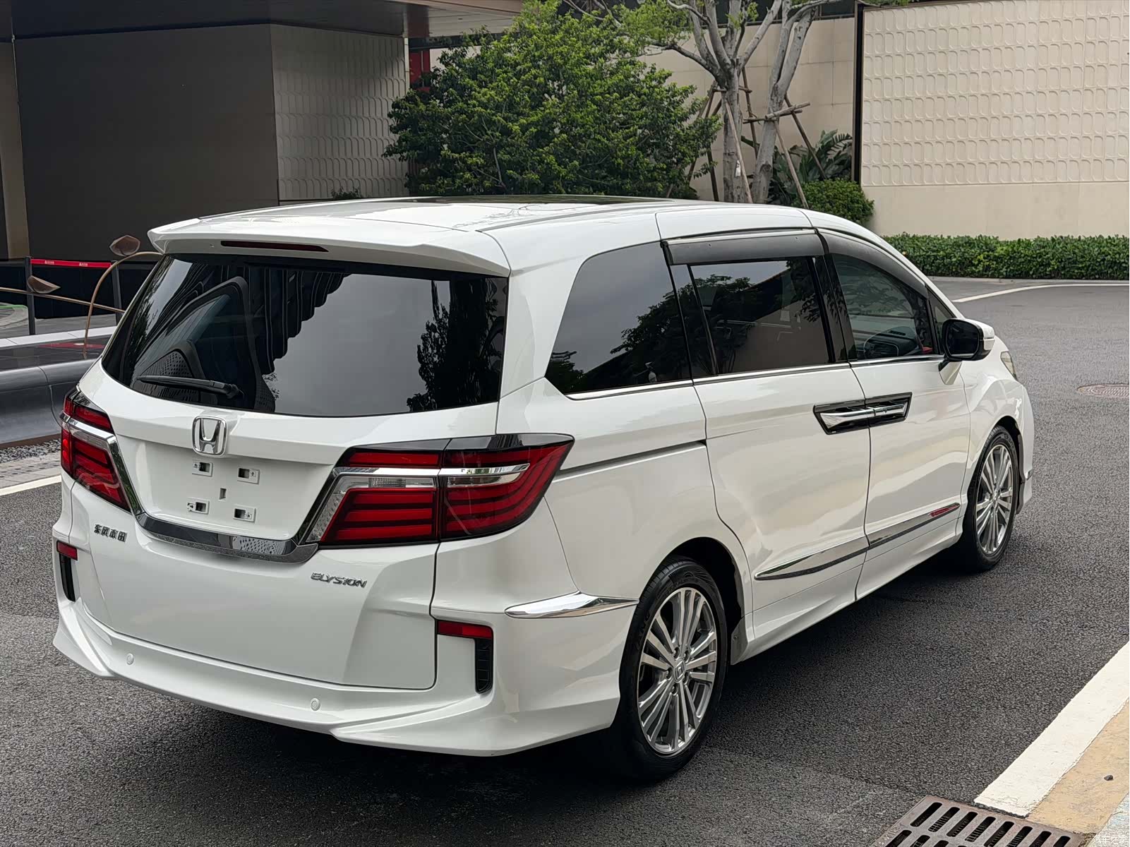 Honda Elysion, 2018 13