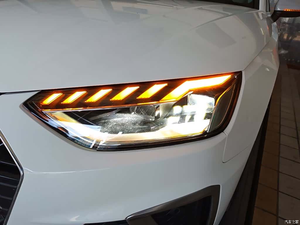 Audi A4L, 2022 24