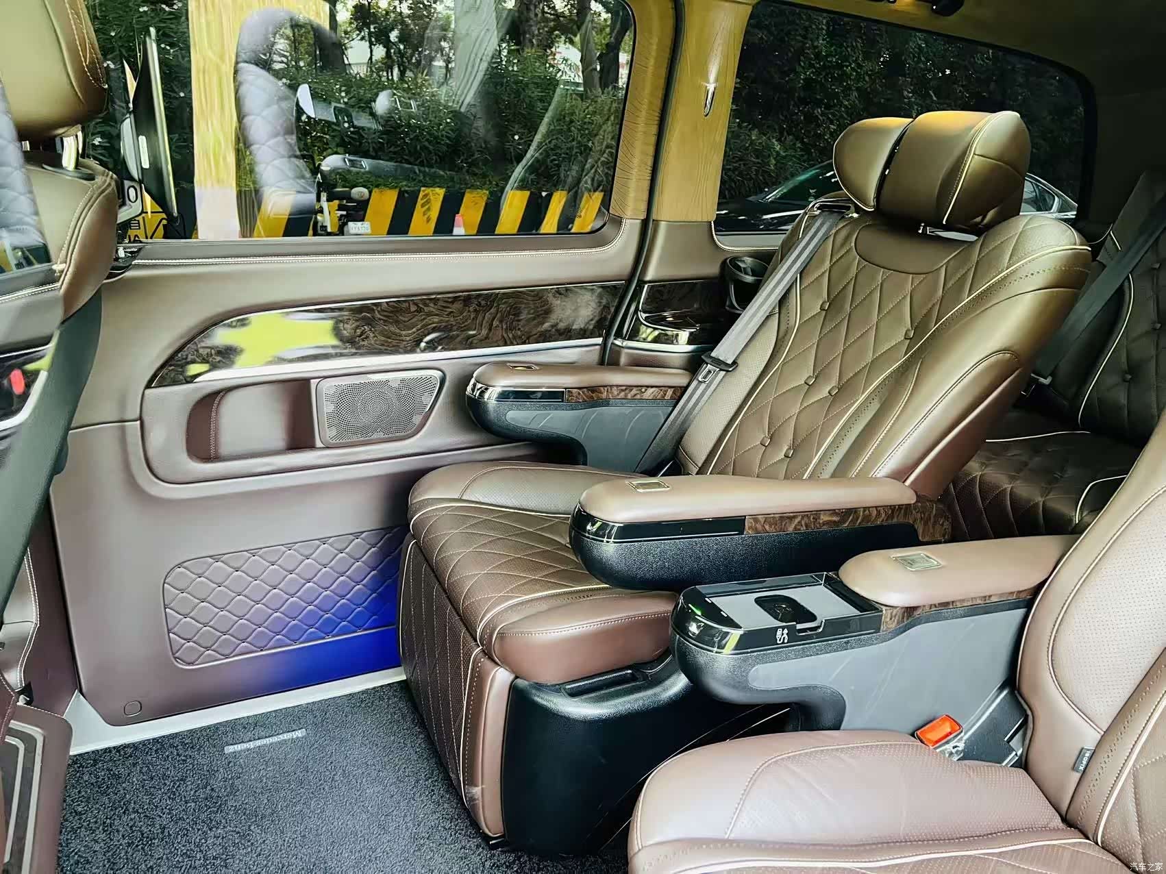 Mercedes-Benz V-Class, 2020 21