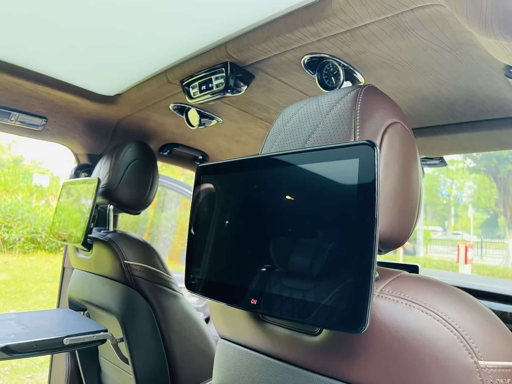Mercedes-Benz V-Class, 2020 31