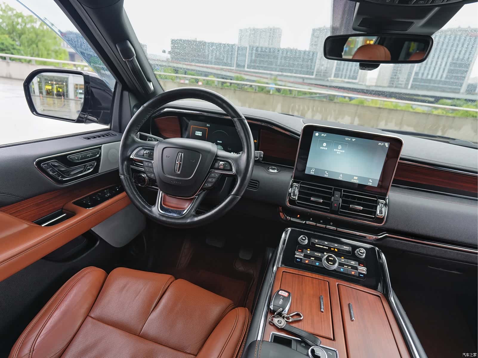 Lincoln Navigator, 2020 10