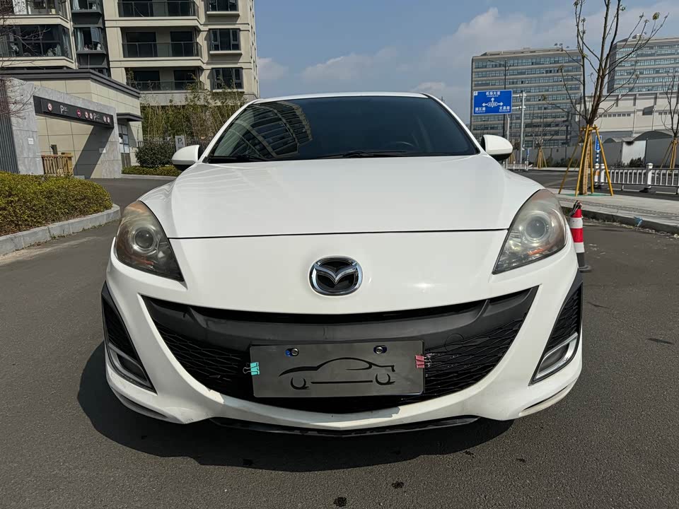 Mazda 3 star Cheng