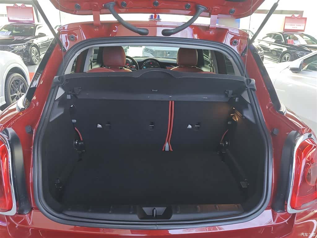 Mini ONE, 2018 15
