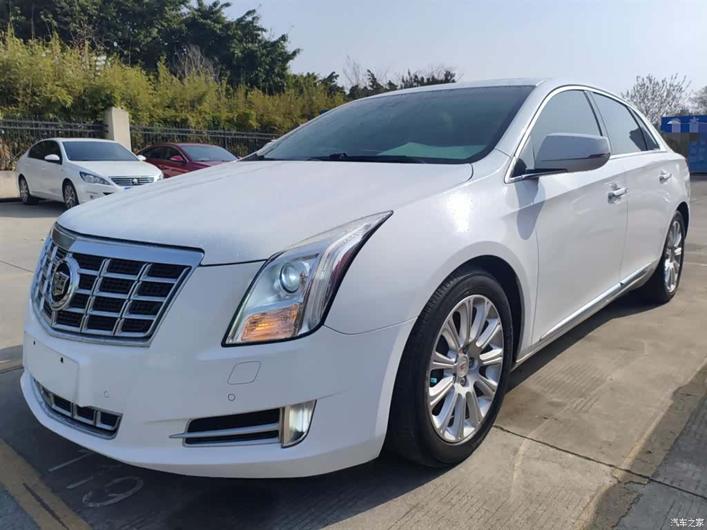 Cadillac XTS, 2015 2