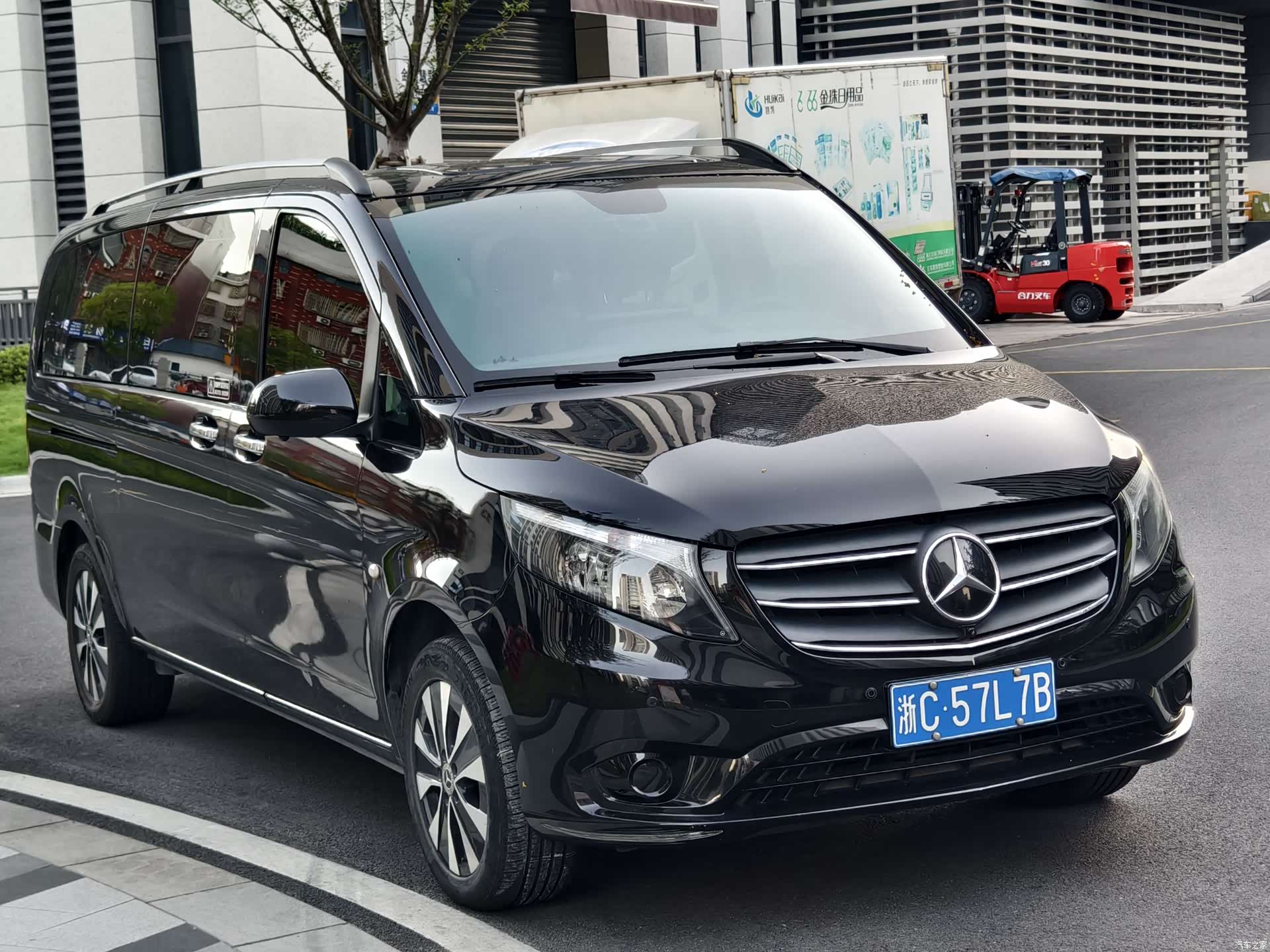 Mercedes-Benz 7, 2022 7