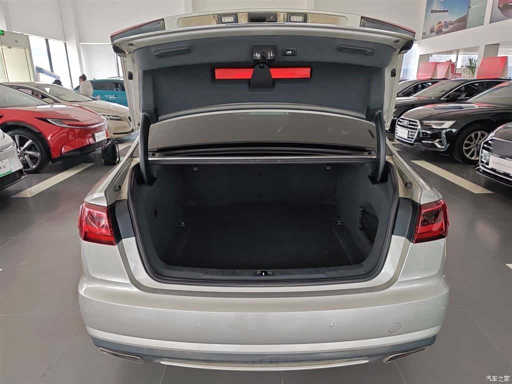 Audi A6L, 2018 9
