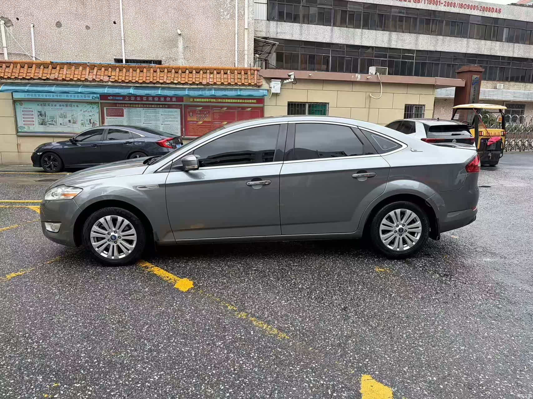 Ford Mondeo, 2011 8