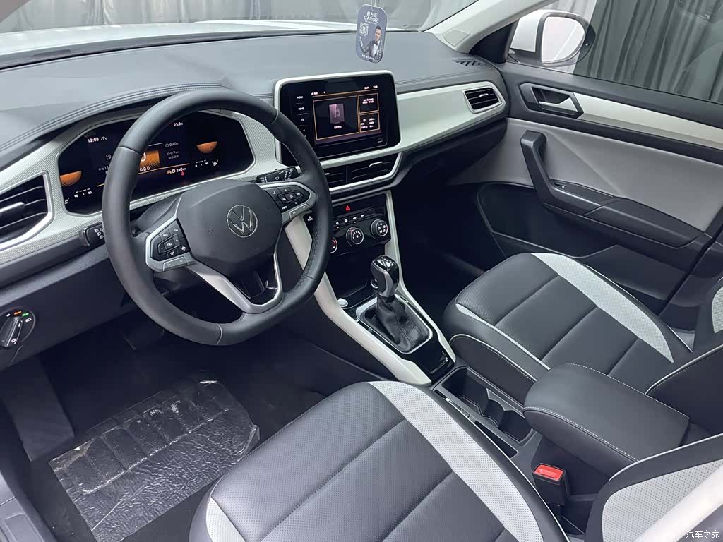 Volkswagen T-ROC, 2025 9