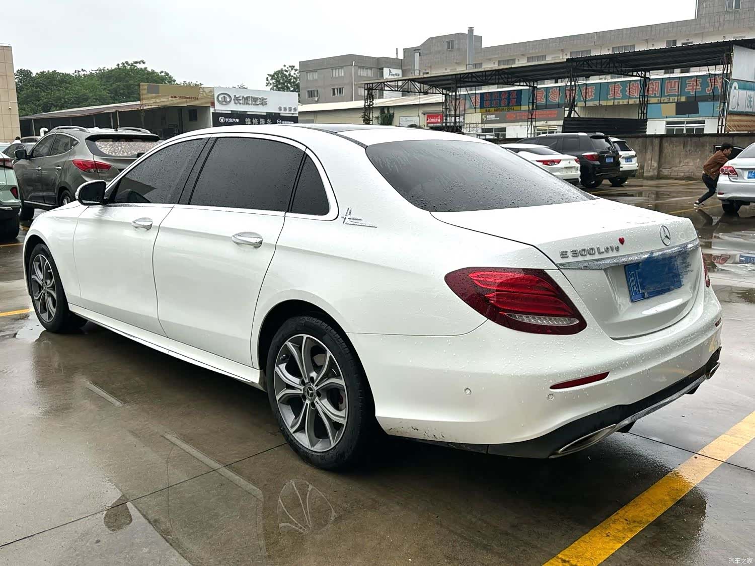 Mercedes-Benz E-Class, 2016 4