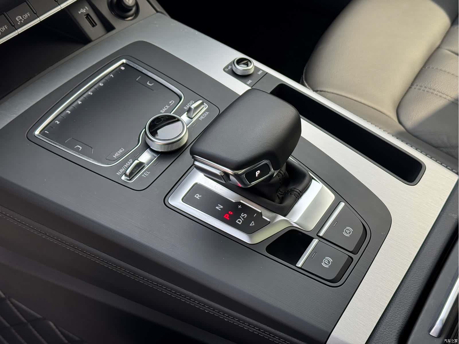 Audi Q5L, 2020 7