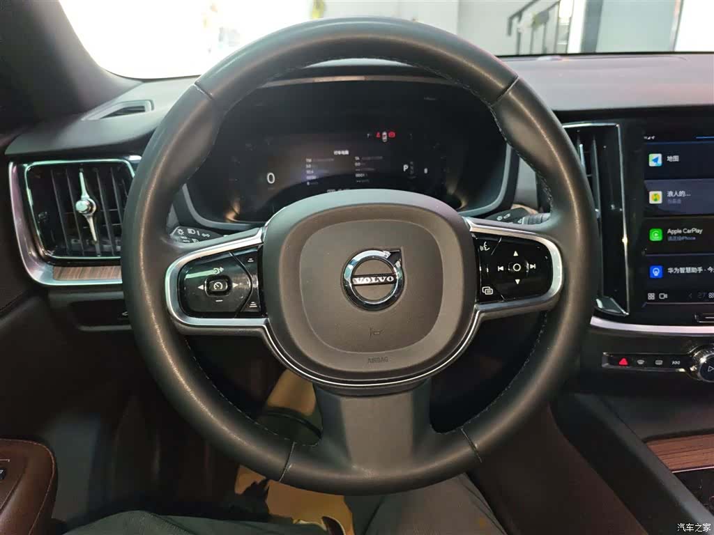 Volvo S60, 2022 11