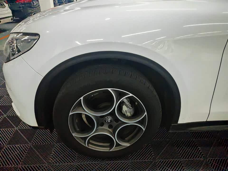 Alfa Romeo Stelvio Alfa Romeo Stelvio