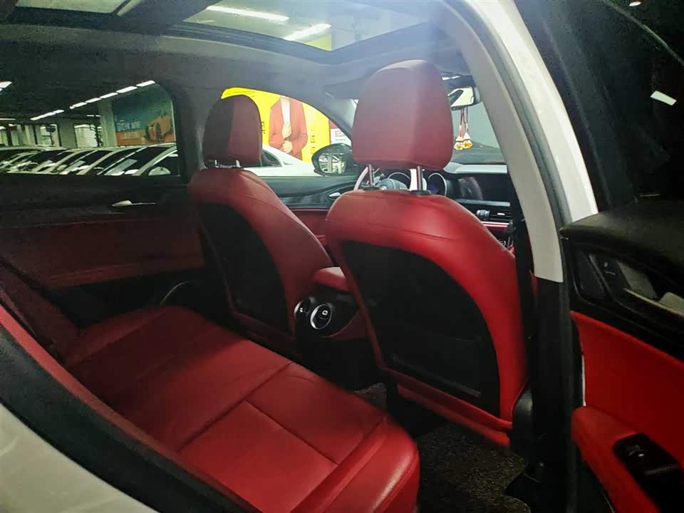 Alfa Romeo Stelvio Alfa Romeo Stelvio