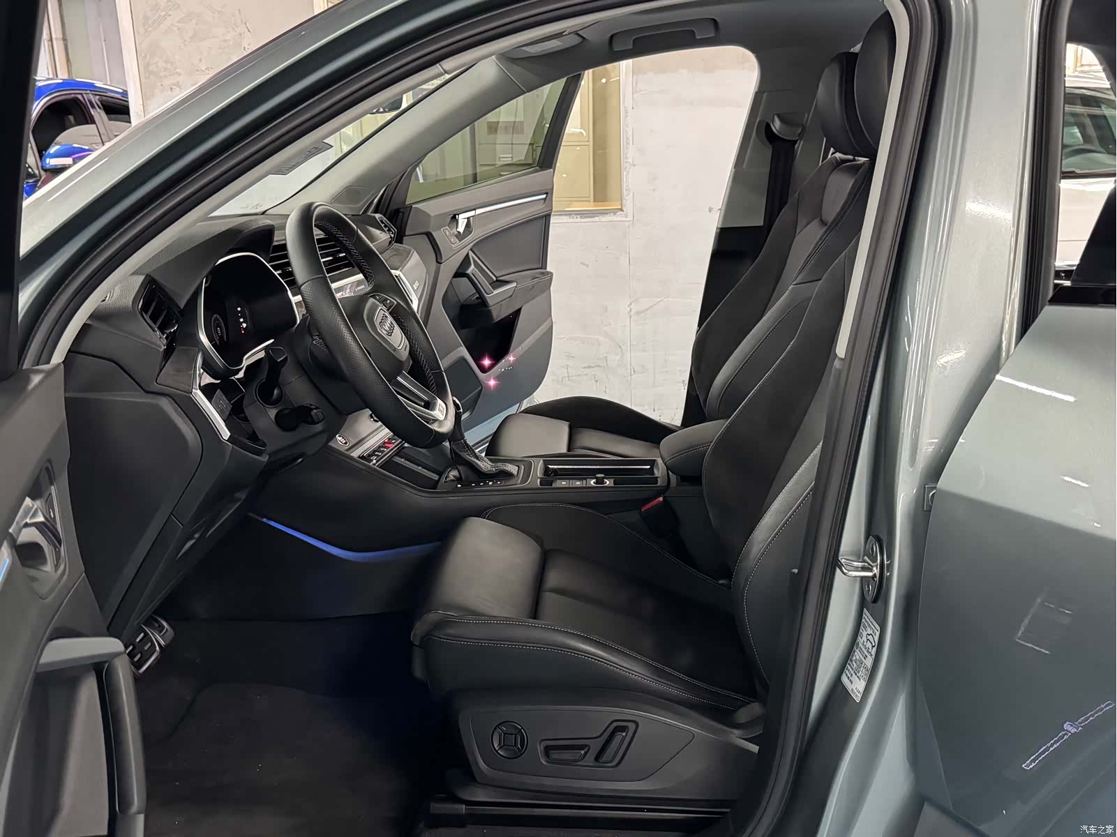 Audi Q3, 2022 6