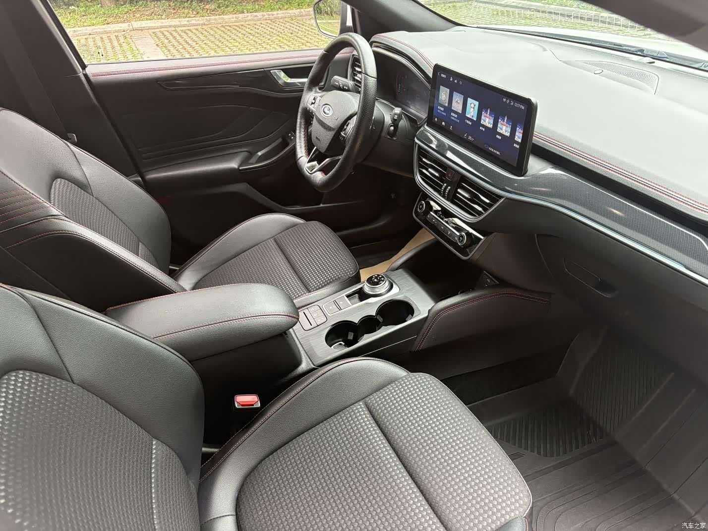 Ford Focus, 2022 18