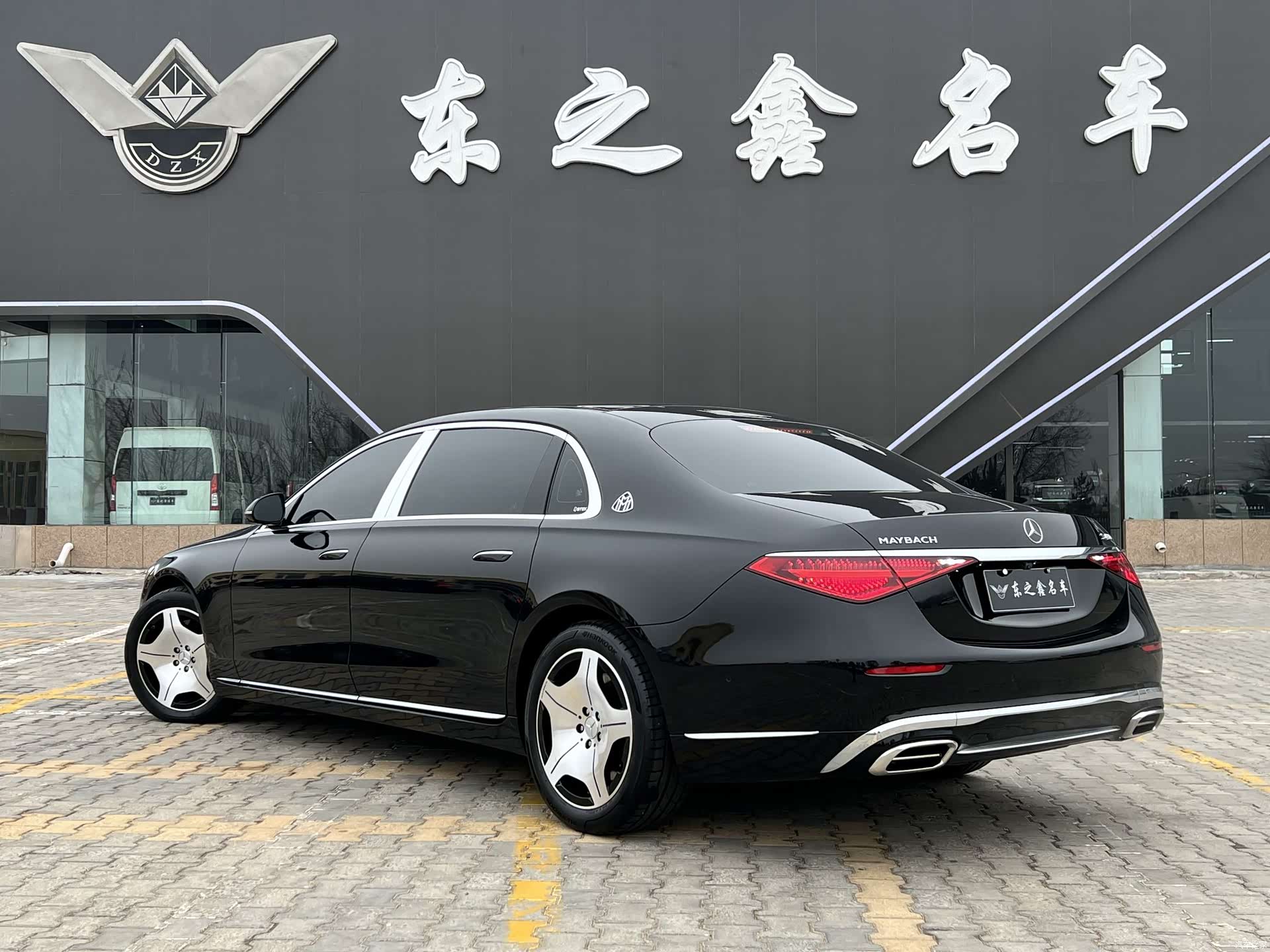 Maybach S-Class, 2023 8