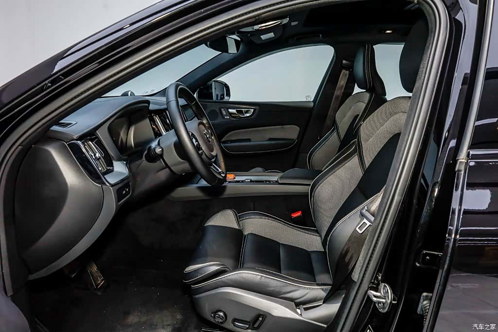 Volvo XC60, 2024 9