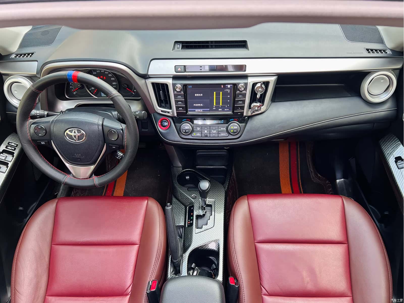 Toyota RAV4, 2017 16
