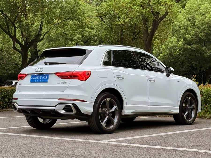 Audi Q3 2024, фото 5