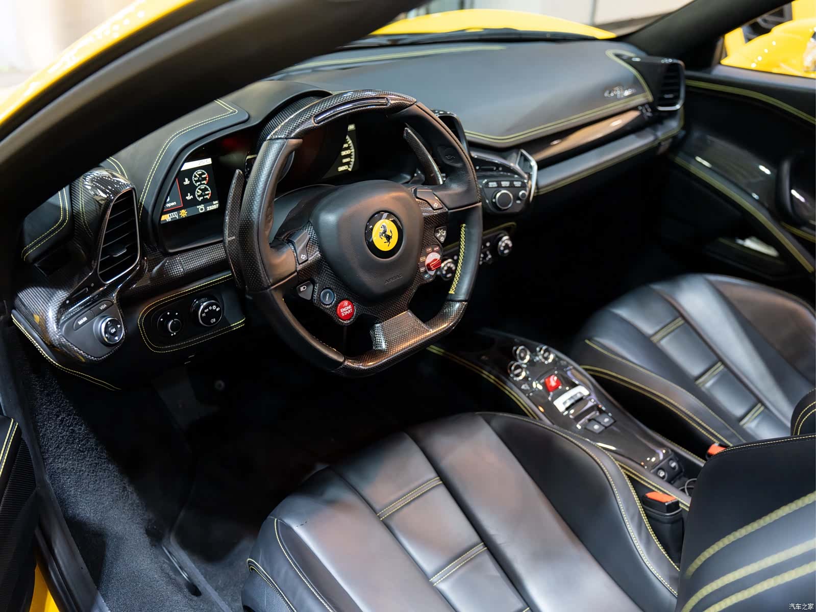 Ferrari 458, 2012 8