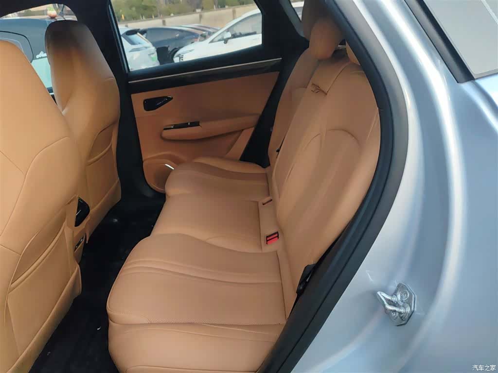 Geely Galaxy L7, 2025 17