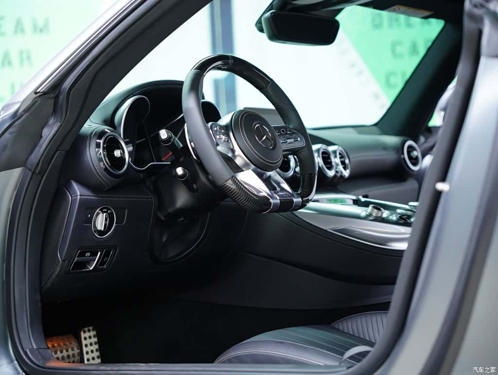 MG AMG, 2016 25