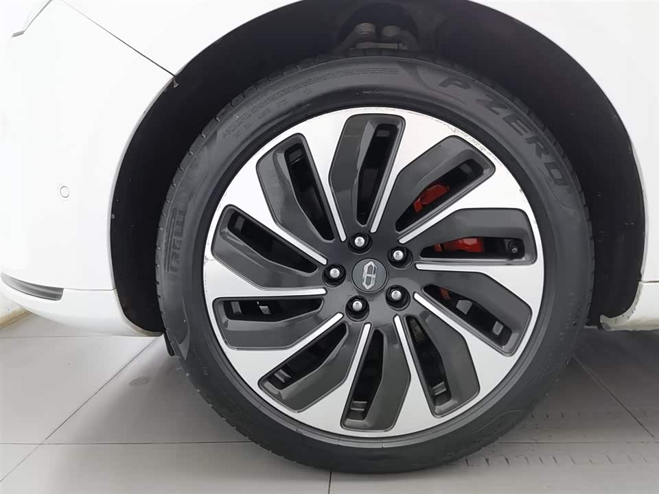 AITO Ask the world M5