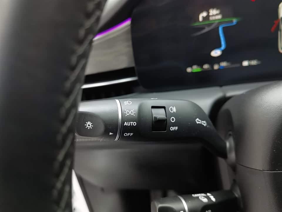 AITO Ask the world M5