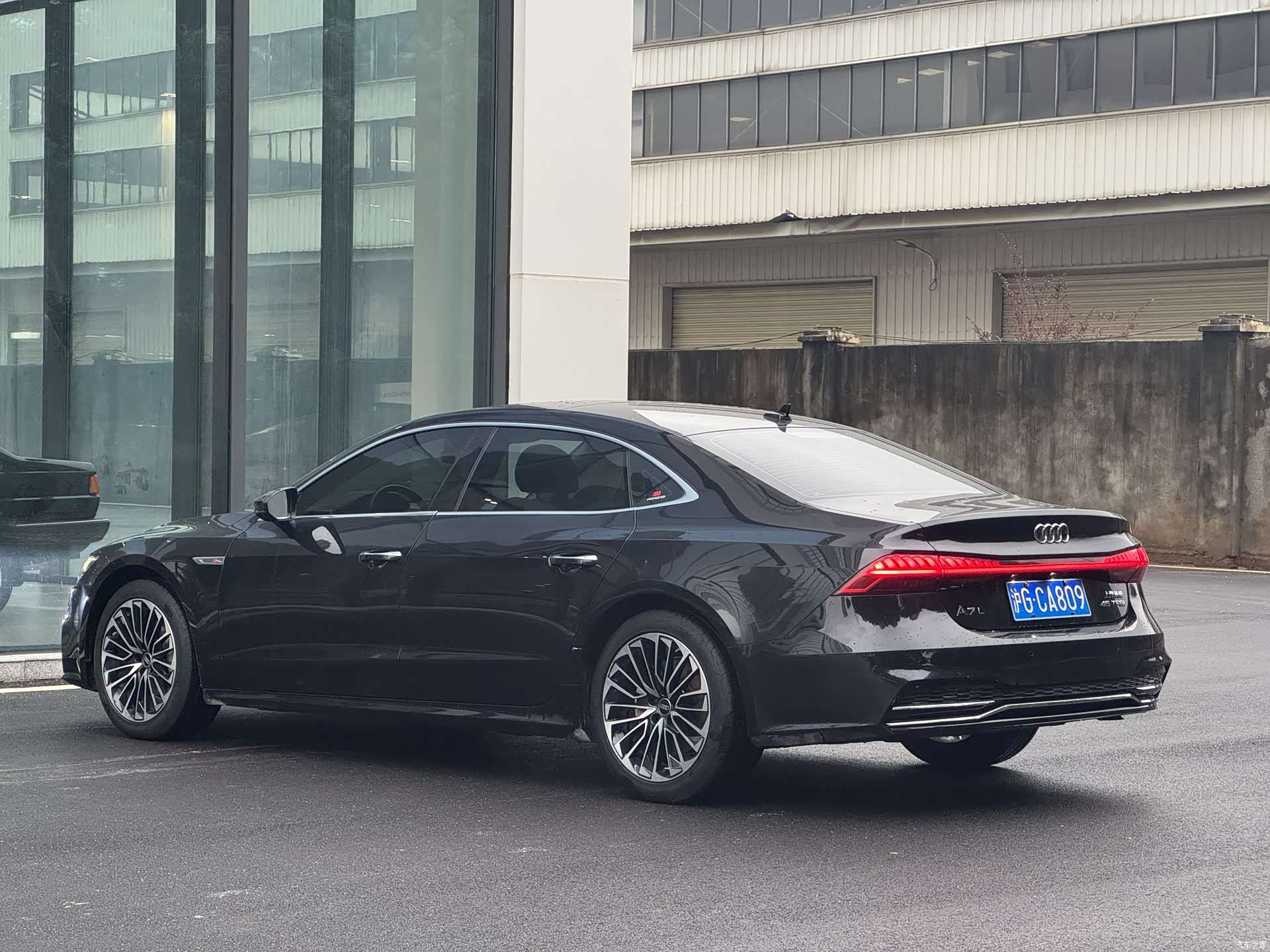 Audi A7L, 2024 4