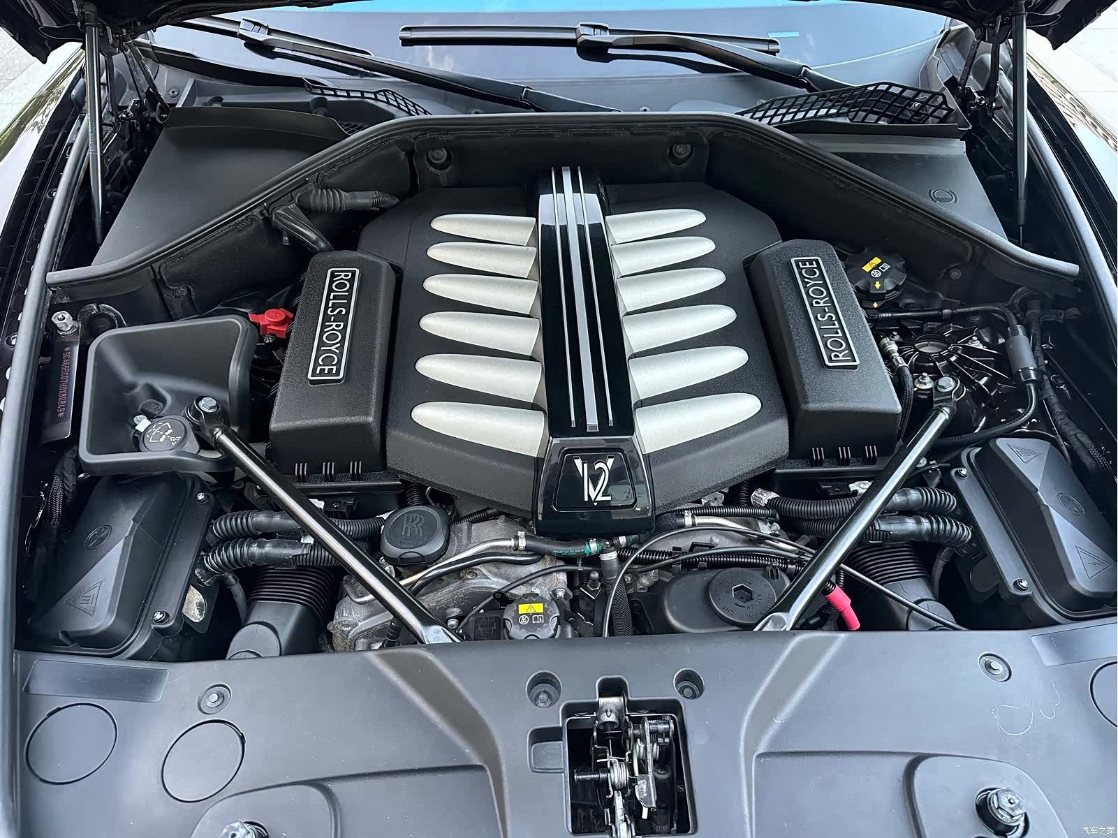Rolls-Royce Wraith, 2018 7